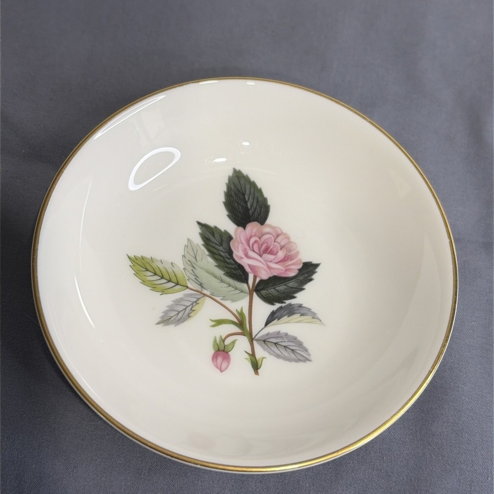 Vintage Wedgwood Hathaway Rose Bone China Pin Tray Trinket Dish 4 Inch Diameter